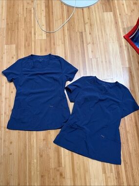 Women’s Navy Blue Medical Scrub Top - Classic Fit